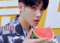 娱乐吃瓜酱帅哥在线观看